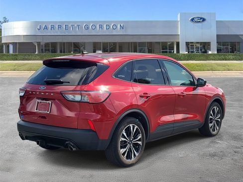 Certified 2022 Ford Escape SE w/ SE Sport Appearance Package FWD image 4