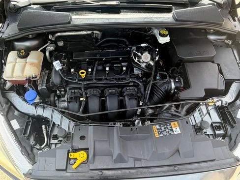 Used 2017 Ford Focus SE FWD image 37