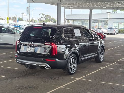 Used 2022 Kia Telluride EX w/ Towing Package FWD image 8