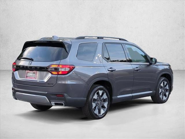 New 2026 Honda Pilot Elite image 2