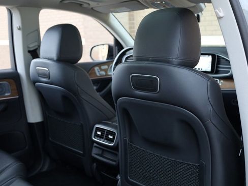 Used 2020 Mercedes-Benz GLS 450 4MATIC image 21