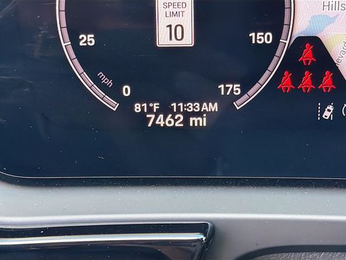 Used 2025 Porsche Cayenne Coupe image 42