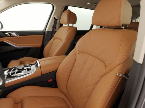 Used 2025 BMW X7 xDrive40i w/ Premium Package AWD/4WD image 30