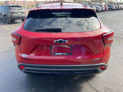 New 2026 Chevrolet Trax RS w/ Driver Confidence Package FWD image 7