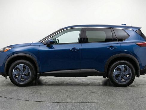 Used 2025 Nissan Rogue SV image 5