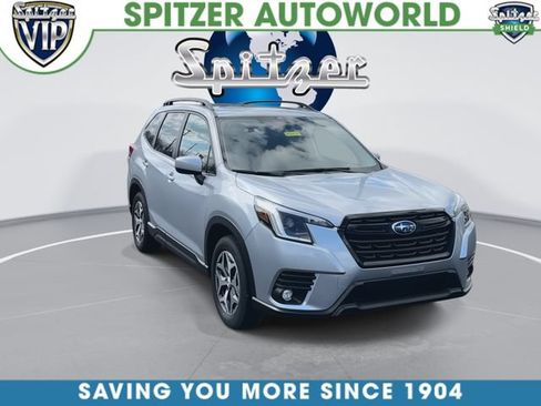 Used 2024 Subaru Forester Premium AWD/4WD image 3