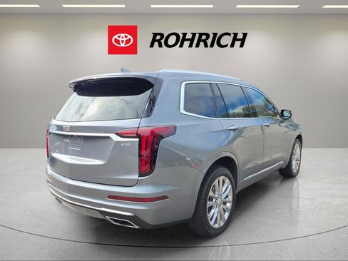 Used 2022 Cadillac XT6 Premium Luxury AWD/4WD image 6