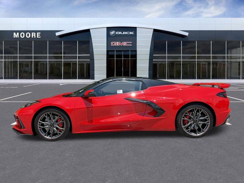 Used 2025 Chevrolet Corvette Stingray Preferred Conv w/ Z51 Performance Package RWD image 6