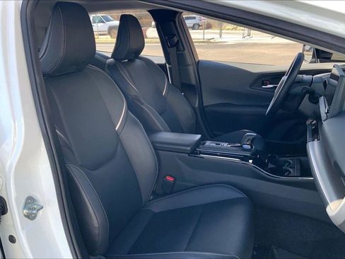 Used 2024 Toyota Prius XLE image 7