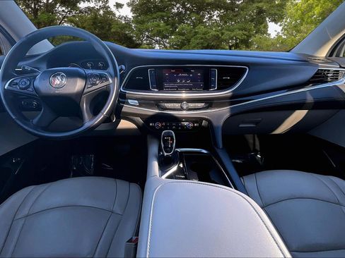 Used 2020 Buick Enclave Premium w/ Sun and Sites Package image 7