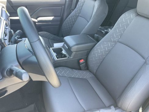New 2026 Toyota Tacoma SR5 AWD/4WD image 17