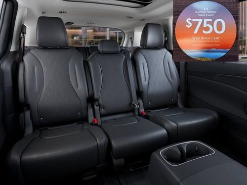 New 2026 Kia Carnival SX FWD image 16