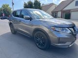 Used 2017 Nissan Rogue S image 2