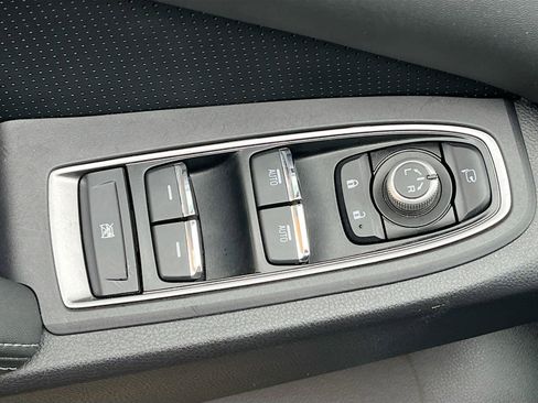 Used 2024 Subaru Ascent Touring AWD/4WD image 18