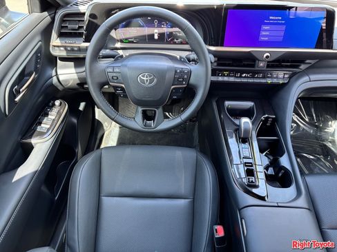 Certified 2026 Toyota Crown Signia AWD/4WD image 16