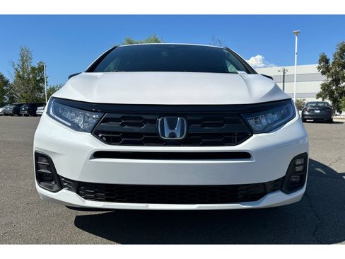 Used 2026 Honda Odyssey Sport-L image 9