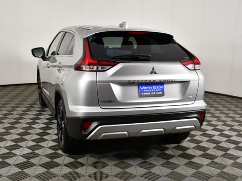 Used 2024 Mitsubishi Eclipse Cross SE AWD/4WD image 7