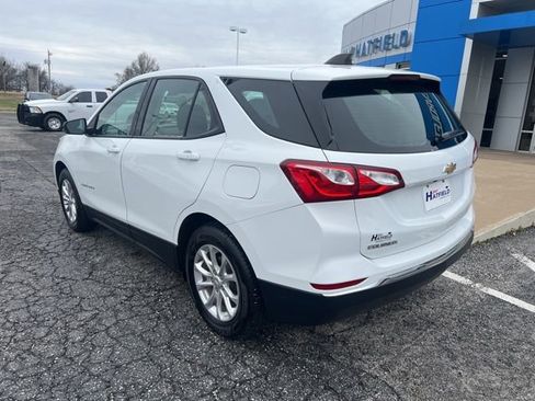 Used 2018 Chevrolet Equinox LS image 8