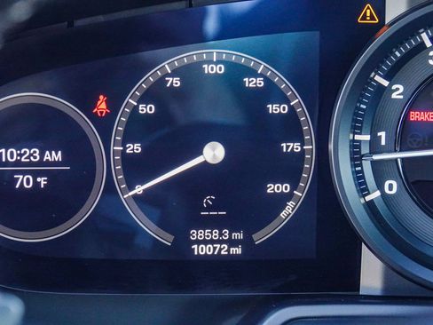 Used 2024 Porsche 911 Carrera image 28