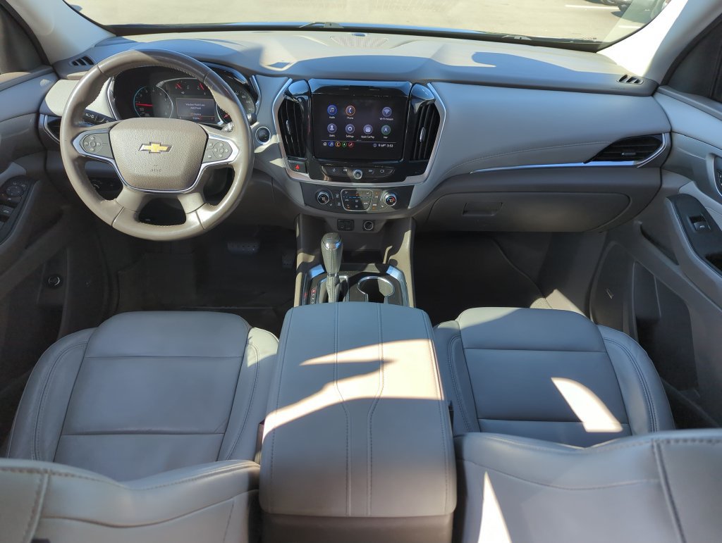 Used 2020 Chevrolet Traverse LT w/ LT Premium Package FWD image 14