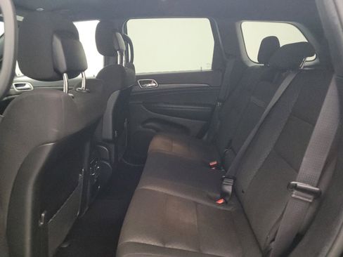 Used 2021 Jeep Grand Cherokee Laredo AWD/4WD image 18