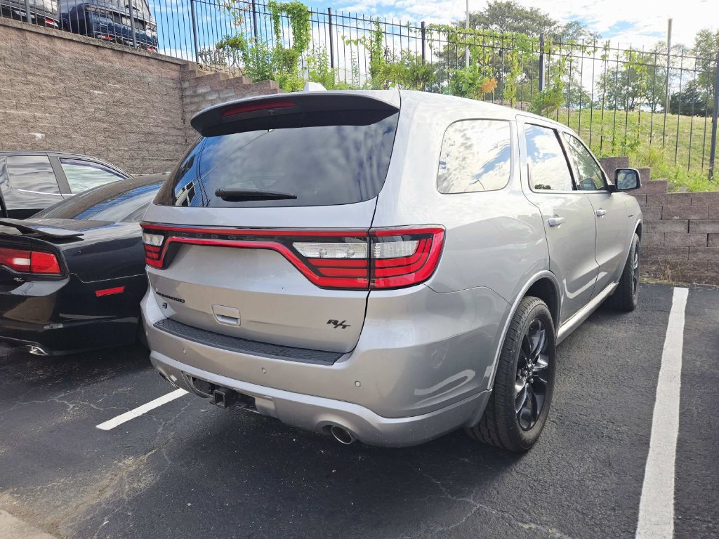 Used 2021 Dodge Durango R/T w/ Technology Group AWD/4WD image 2