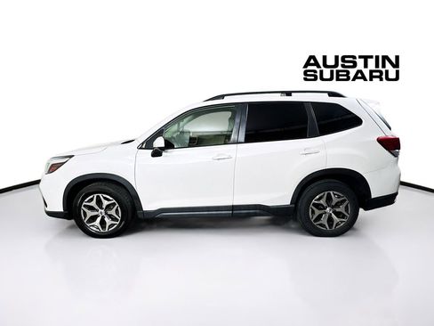 Used 2021 Subaru Forester Premium image 4