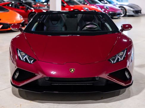 Used 2022 Lamborghini Huracan EVO RWD image 11