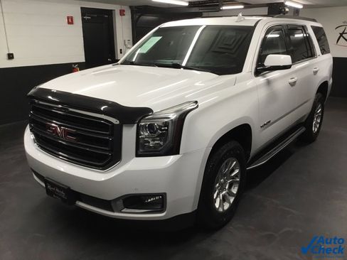 Used 2017 GMC Yukon SLT image 6
