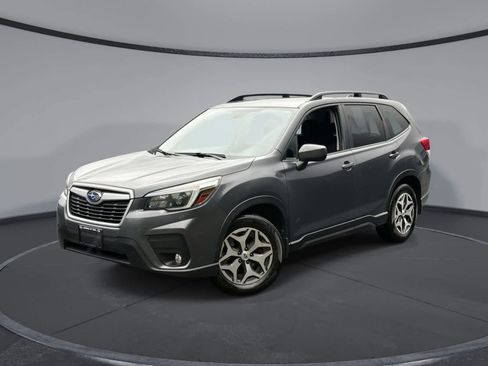 Used 2021 Subaru Forester Premium AWD/4WD image 1