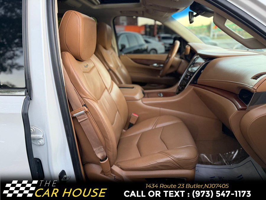 Used 2016 Cadillac Escalade Platinum AWD/4WD image 23