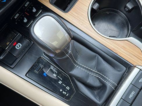 Certified 2022 Lexus RX 450hL AWD w/ Premium Package image 26