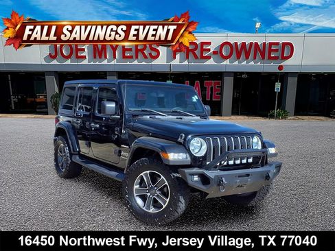 Used 2023 Jeep Wrangler Unlimited Sahara AWD/4WD image 1