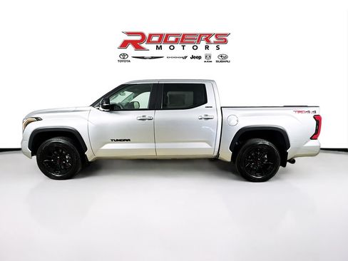 Used 2024 Toyota Tundra Limited w/ TRD Off-Road Package AWD/4WD image 9
