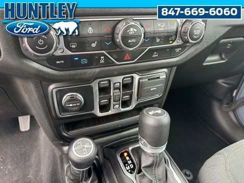 Used 2025 Jeep Wrangler Unlimited Sport S 4xe w/ Convenience Group AWD/4WD image 20