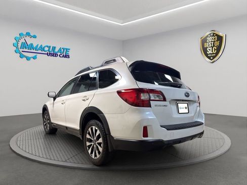 Used 2017 Subaru Outback 2.5i Limited AWD/4WD image 3