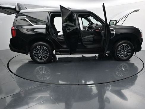 Used 2025 Nissan Armada SL w/ Captain's Chari Seat Package AWD/4WD image 42
