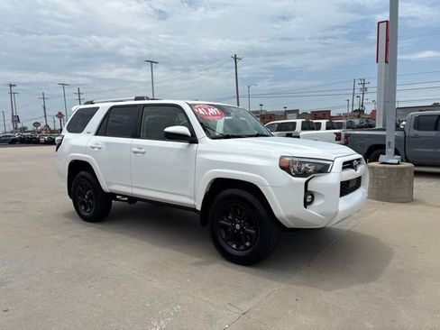 Used 2024 Toyota 4Runner SR5 AWD/4WD image 2