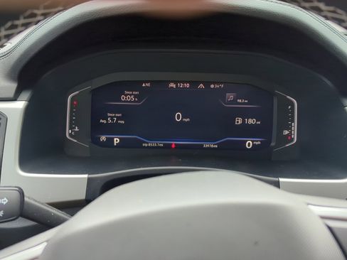 Used 2023 Volkswagen Atlas Cross Sport SE image 20