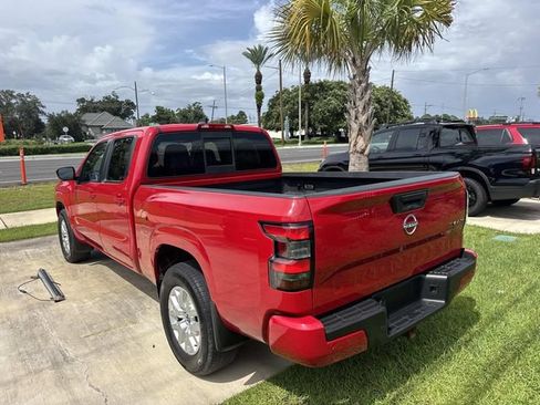 Used 2022 Nissan Frontier SV w/ Technology Package AWD/4WD image 5