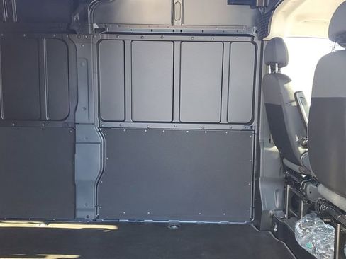New 2026 RAM ProMaster 2500 w/ Quick Order Package 22G SLT image 13