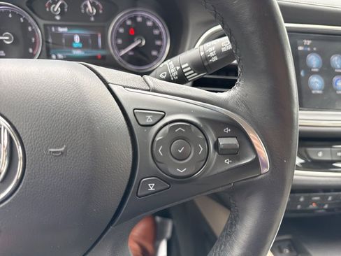 Certified 2018 Buick Enclave Essence image 21