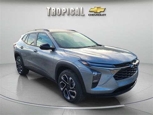 New 2026 Chevrolet Trax RS w/ Driver Confidence Package image 7