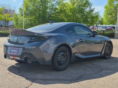 Used 2022 Toyota GR86 Premium RWD image 5