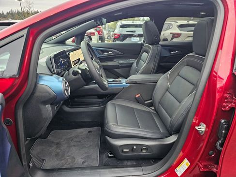 New 2026 Chevrolet Equinox EV LT w/ Convenience Package II FWD image 21