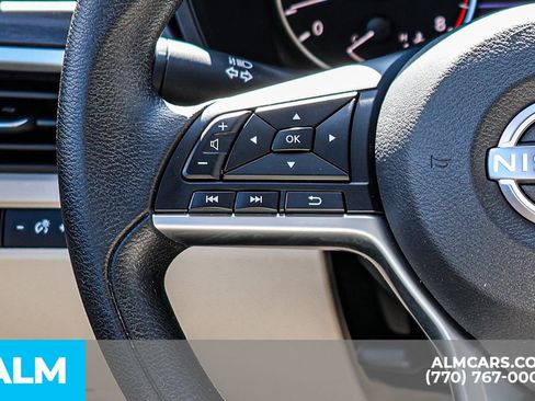 Used 2025 Nissan Altima 2.5 SV image 33