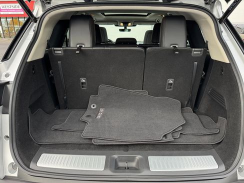 Used 2023 INFINITI QX60 Pure image 16