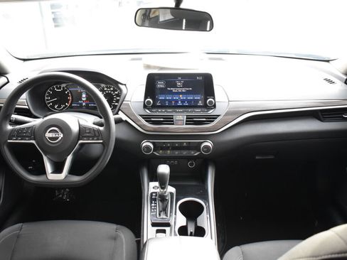 Used 2023 Nissan Altima 2.5 SV AWD/4WD image 26