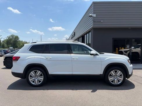 Used 2018 Volkswagen Atlas SEL Premium AWD/4WD image 2