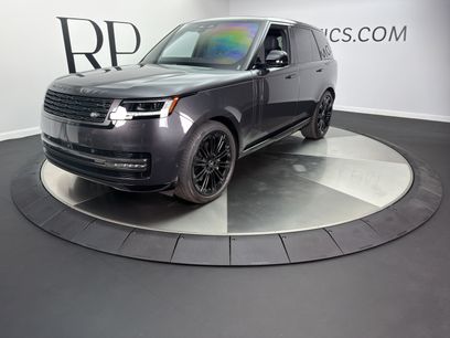 Used 2025 Land Rover Range Rover SE